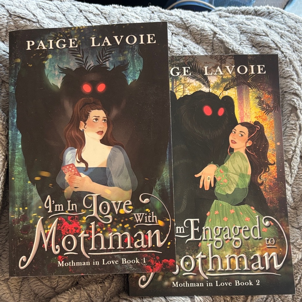 I'm in Love with Mothman Book Set